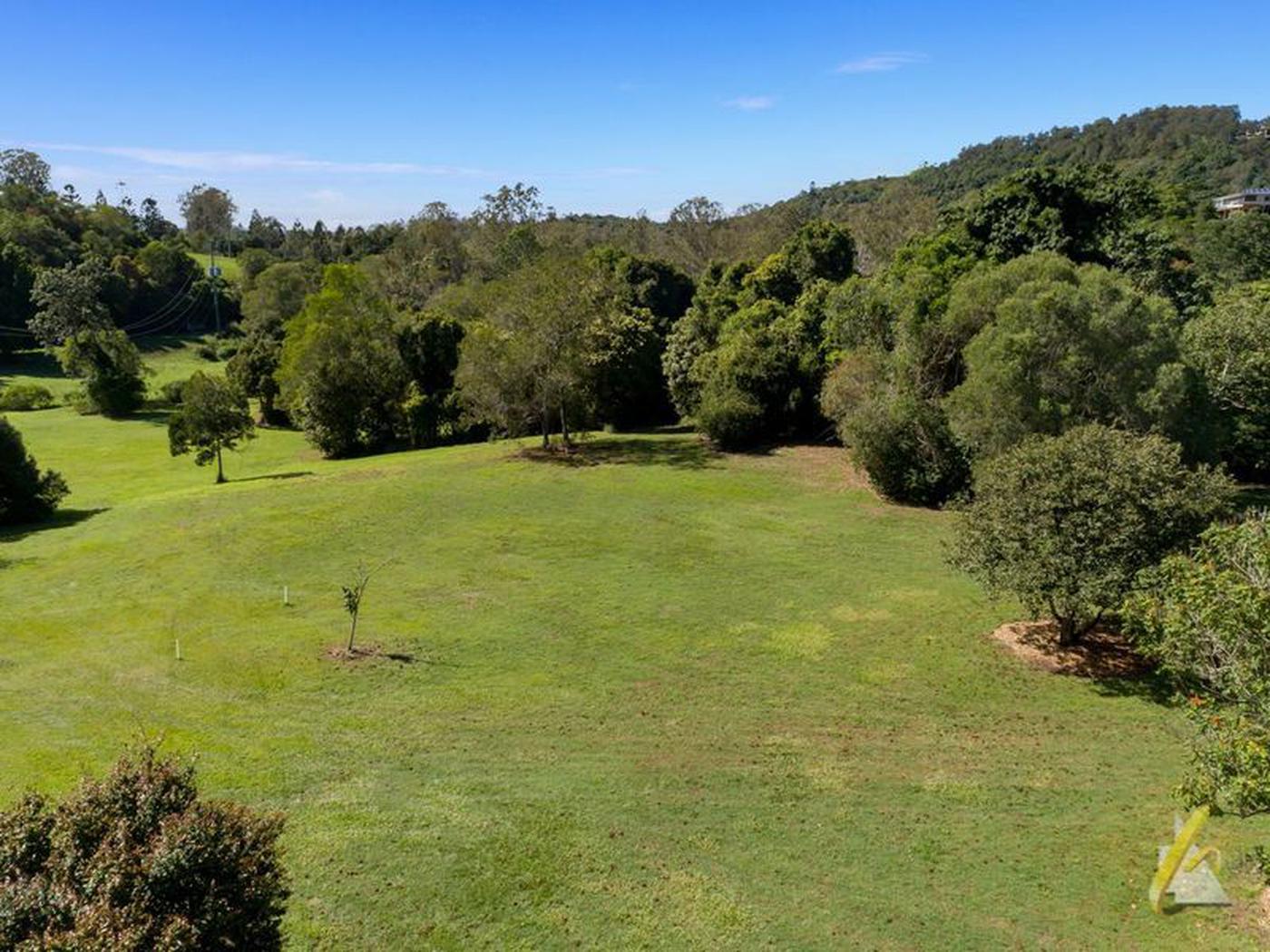 300 Upper Brookfield Road, UPPER BROOKFIELD QLD 4069 AcreageSemi