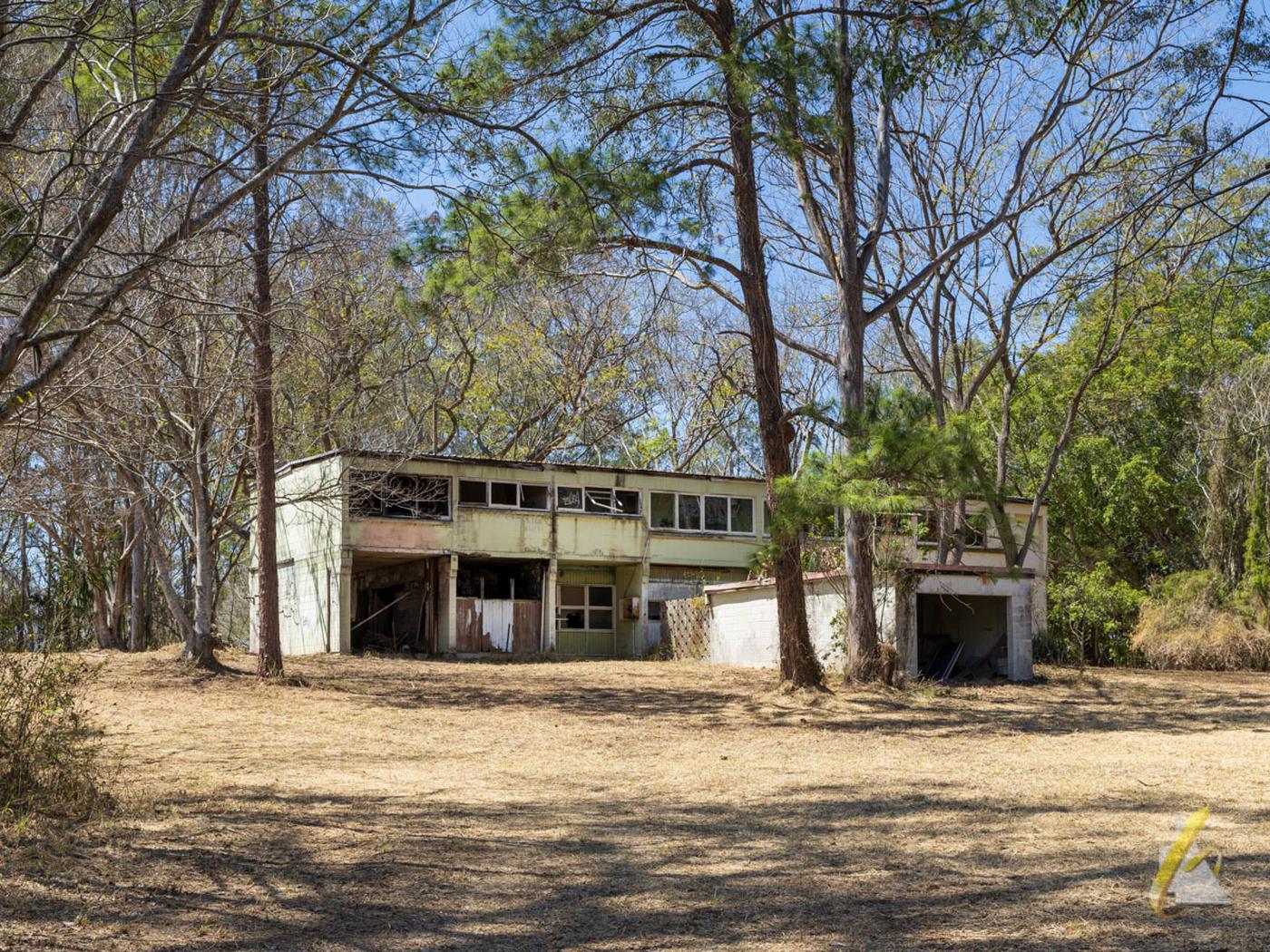 128 Weekes Road