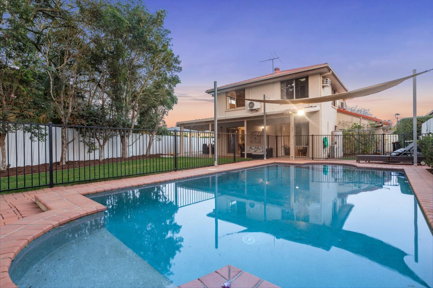 34 Blackbutt Place, Brookfield QLD 4069 House Sold