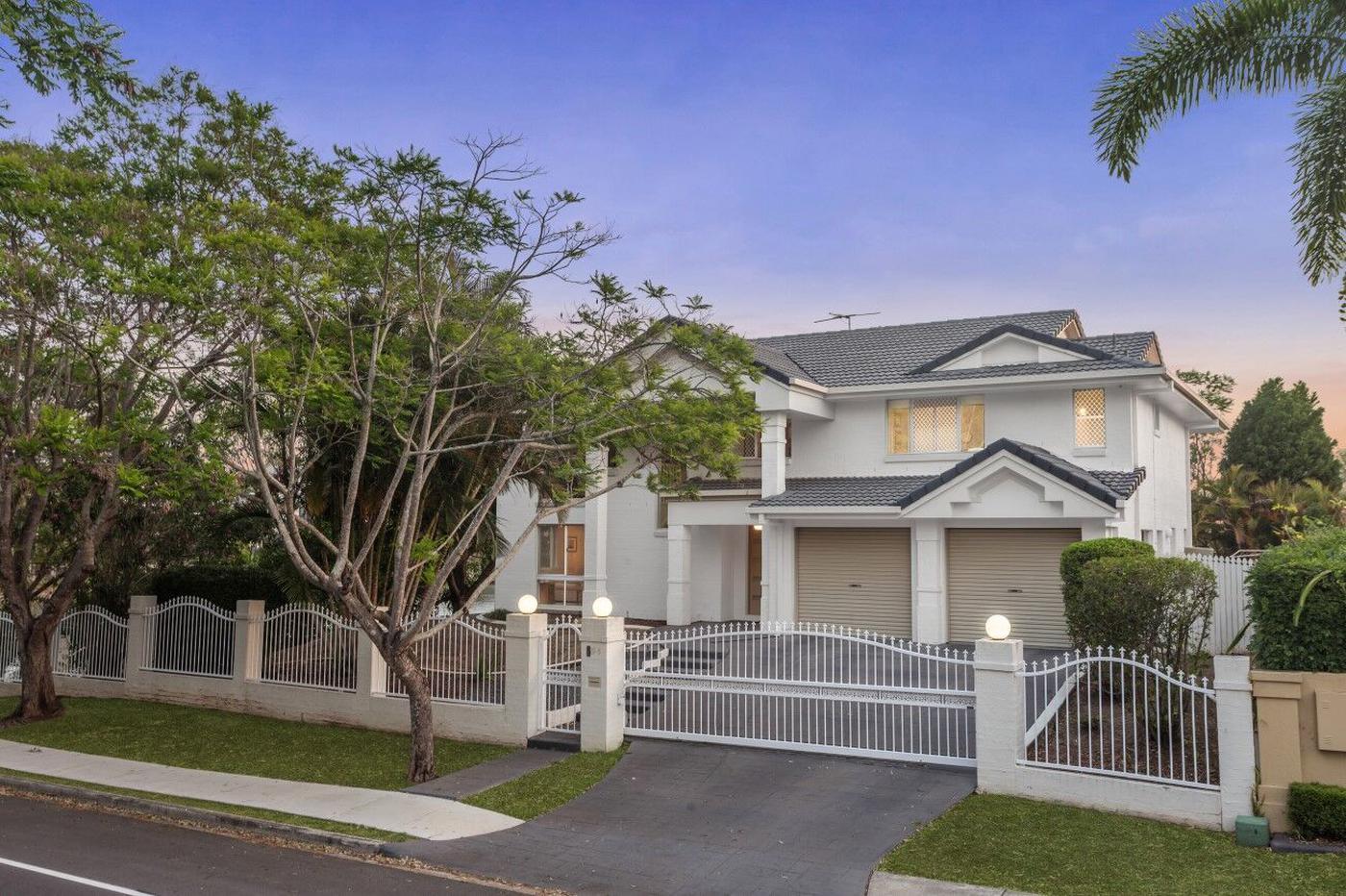 196 Westlake Drive