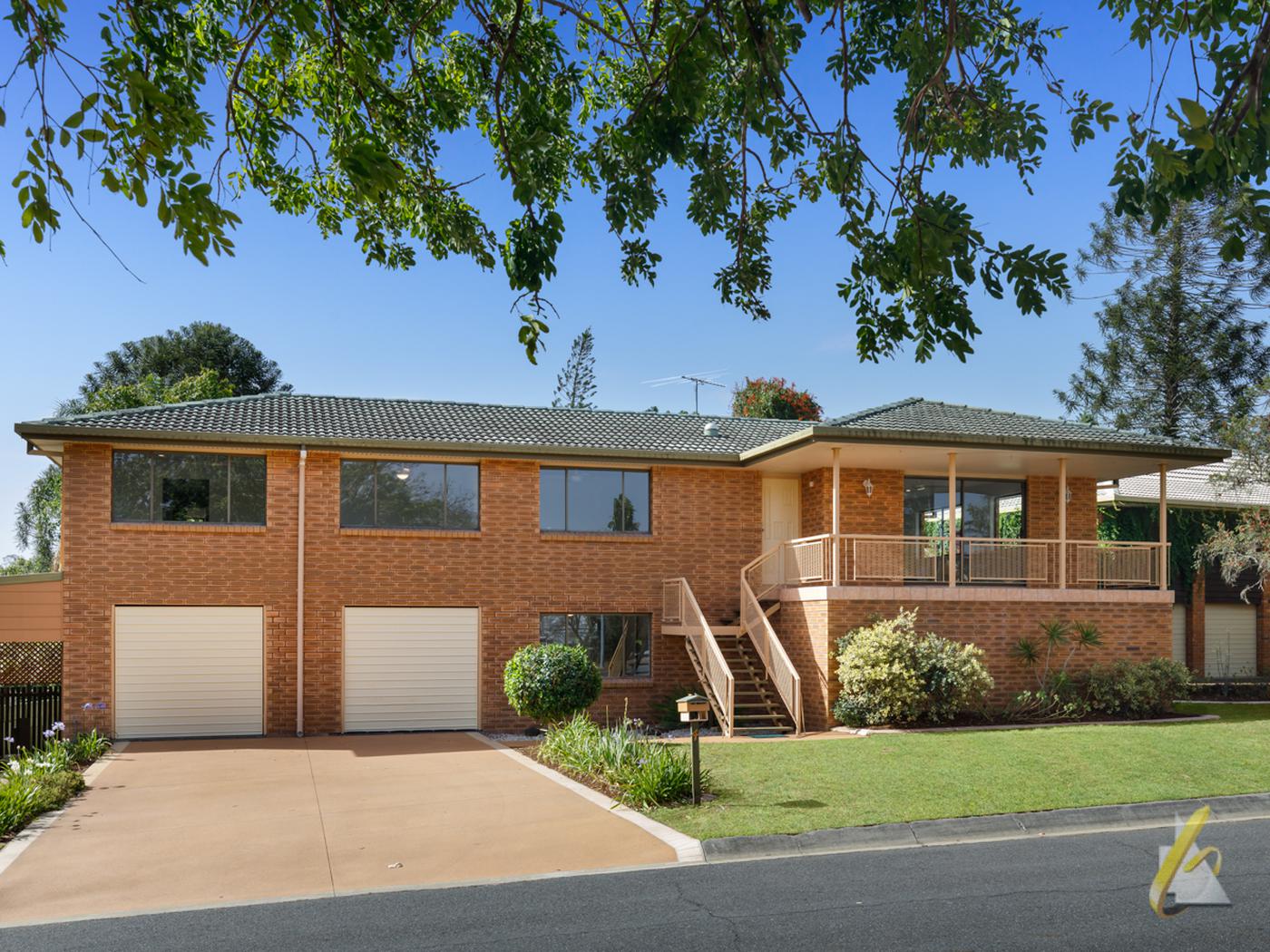 4 Mondra Street, Kenmore Hills QLD 4069 House Sold