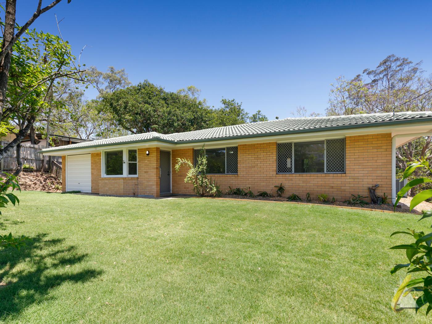 52 Brookfield Road, Kenmore QLD 4069 House Sold brisbanerealestate