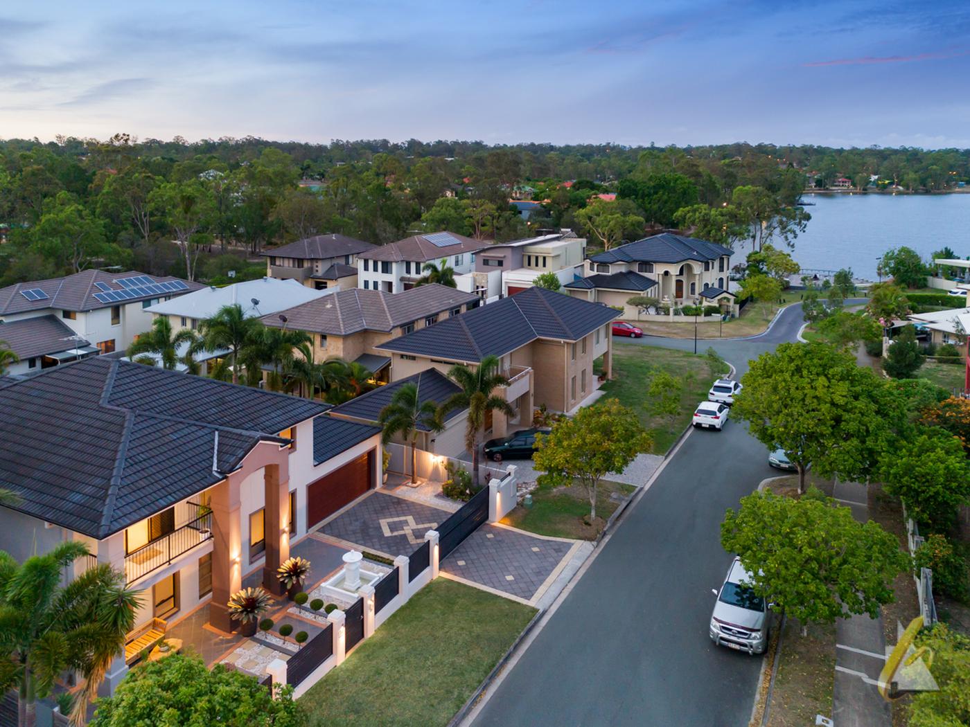 14 Riviera Way, Forest Lake QLD 4078 House Sold brisbanerealestate