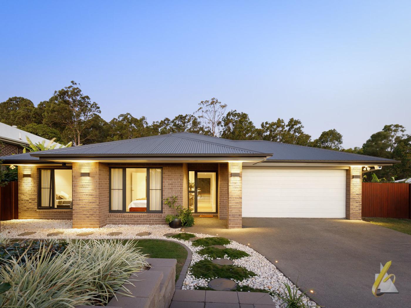 115 Honeyeater Crescent