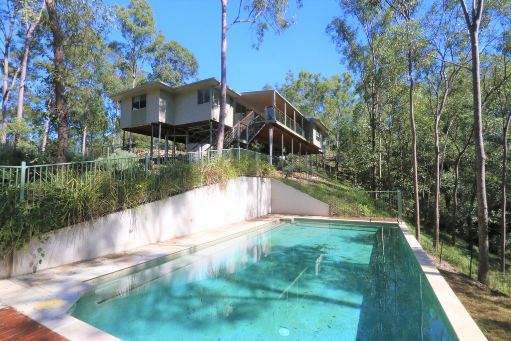 372 Holt Drive, MOUNT CROSBY QLD 4306 Property Information