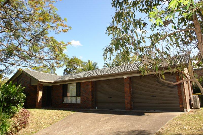 1 Lambourn Street, CHAPEL HILL QLD 4069 Property Information