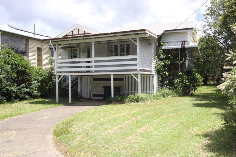 82 Park Terrace, SHERWOOD QLD 4075 Property Information