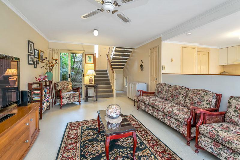17/19 Merlin Terrace