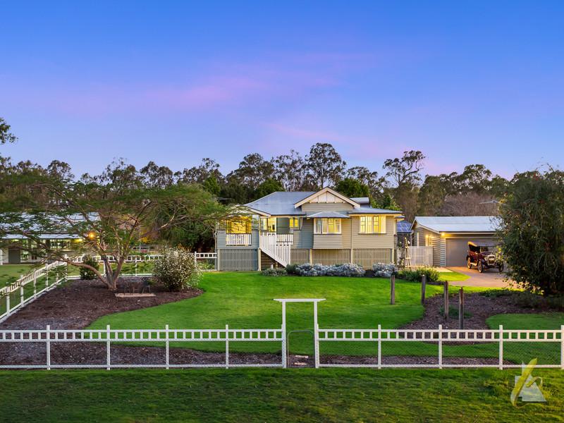 400 Mount Crosby Road