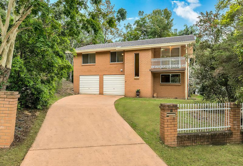27 Halimah St,  Chapel Hill