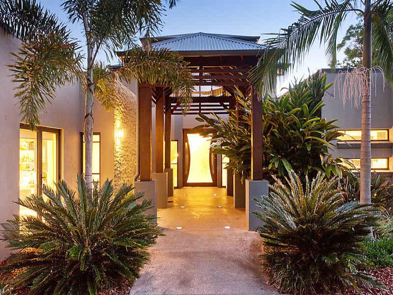 This property is not currently for sale or rent on https://brisbanerealestate.com.au