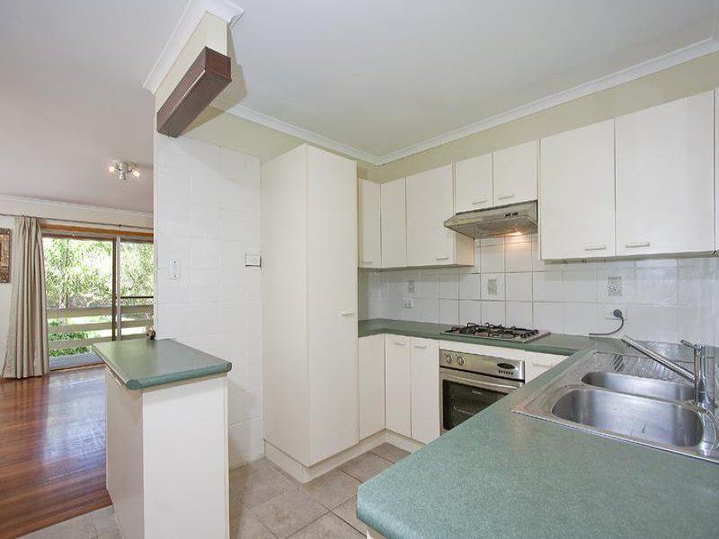 3 Fawkner Street
