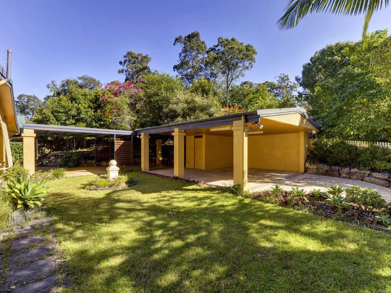 This property is not currently for sale or rent on https://brisbanerealestate.com.au