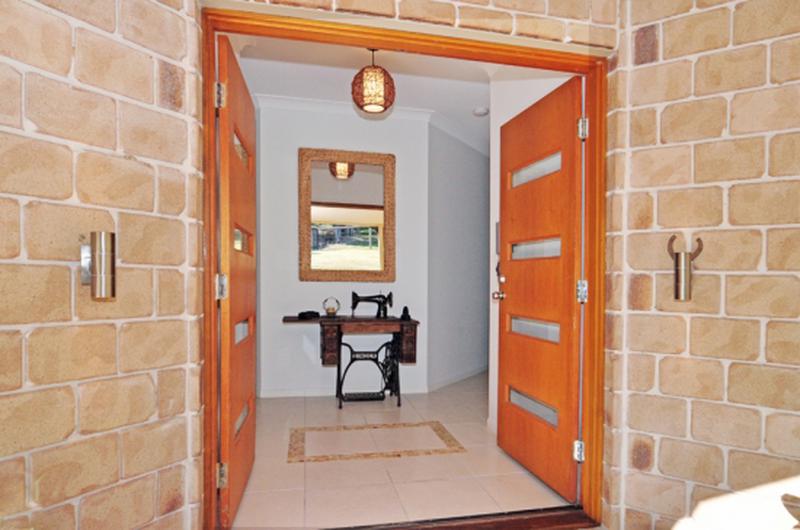 This property is not currently for sale or rent on https://brisbanerealestate.com.au