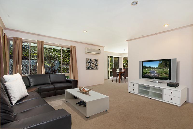 31 Raeside Street