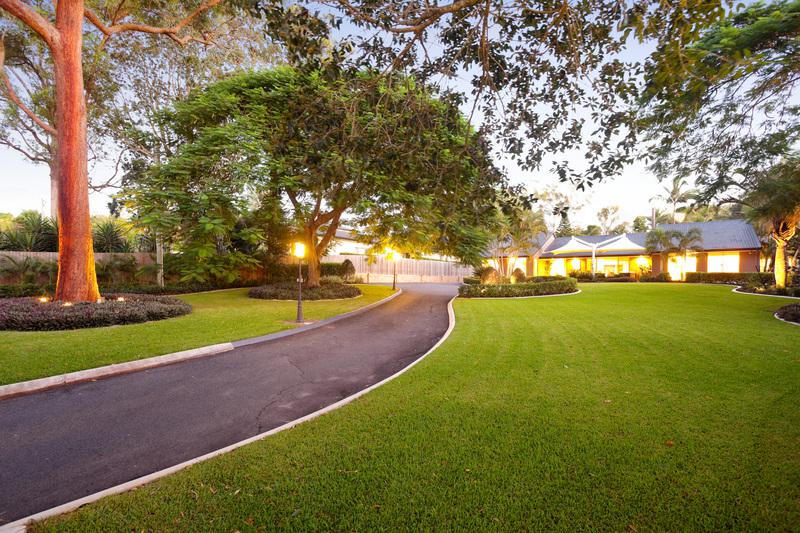 This property is not currently for sale or rent on https://brisbanerealestate.com.au