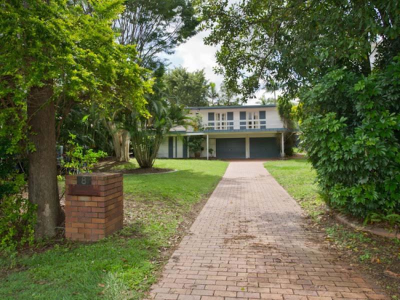 This property is not currently for sale or rent on https://brisbanerealestate.com.au