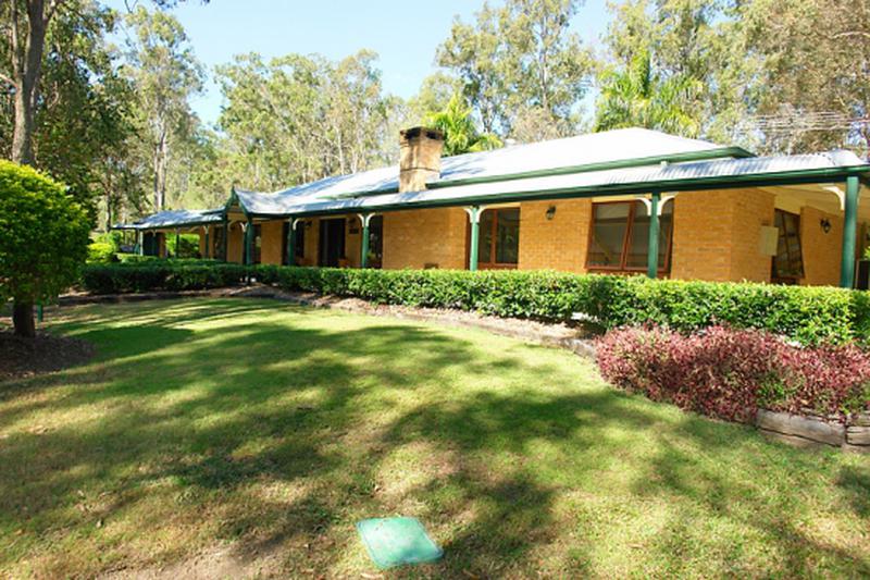 This property is not currently for sale or rent on https://brisbanerealestate.com.au