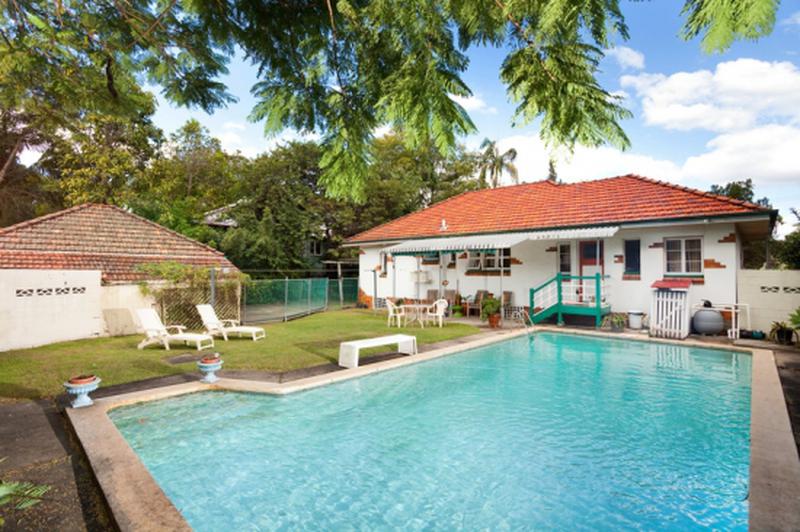 45 Mortlake Road