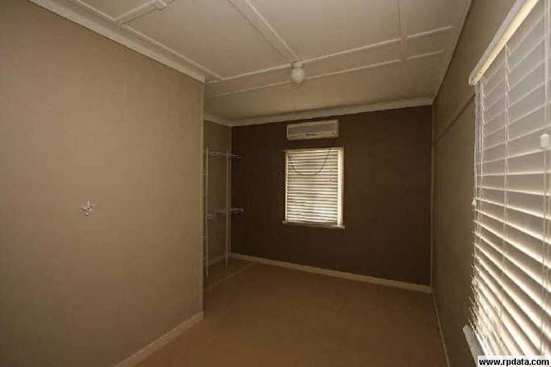 This property is not currently for sale or rent on https://brisbanerealestate.com.au