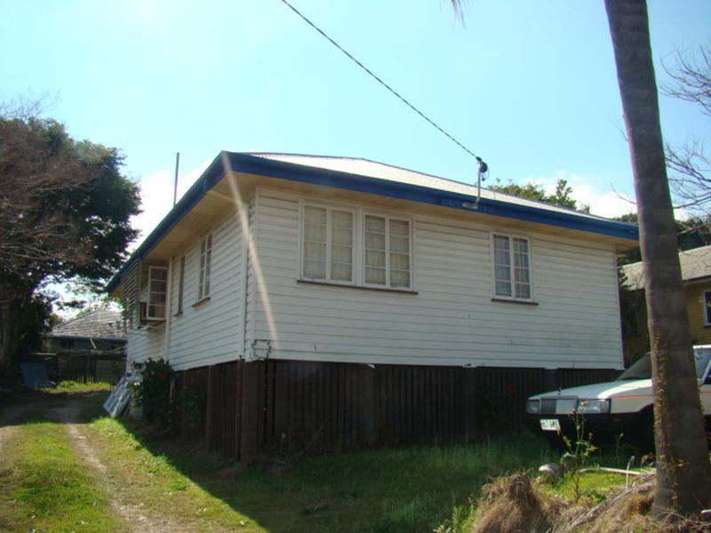 This property is not currently for sale or rent on https://brisbanerealestate.com.au