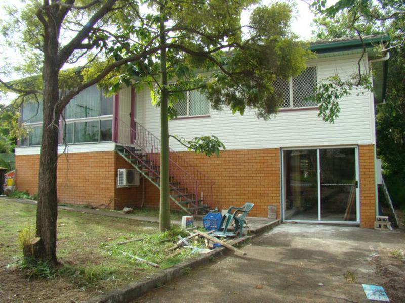 This property is not currently for sale or rent on https://brisbanerealestate.com.au