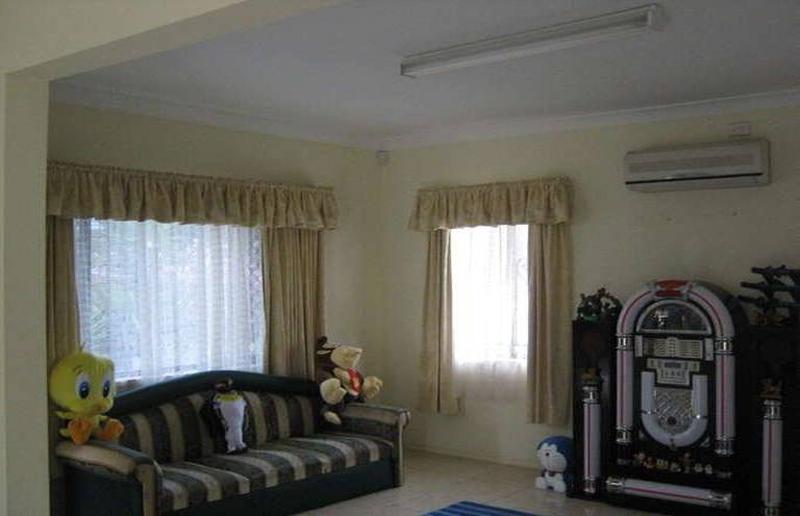 This property is not currently for sale or rent on https://brisbanerealestate.com.au
