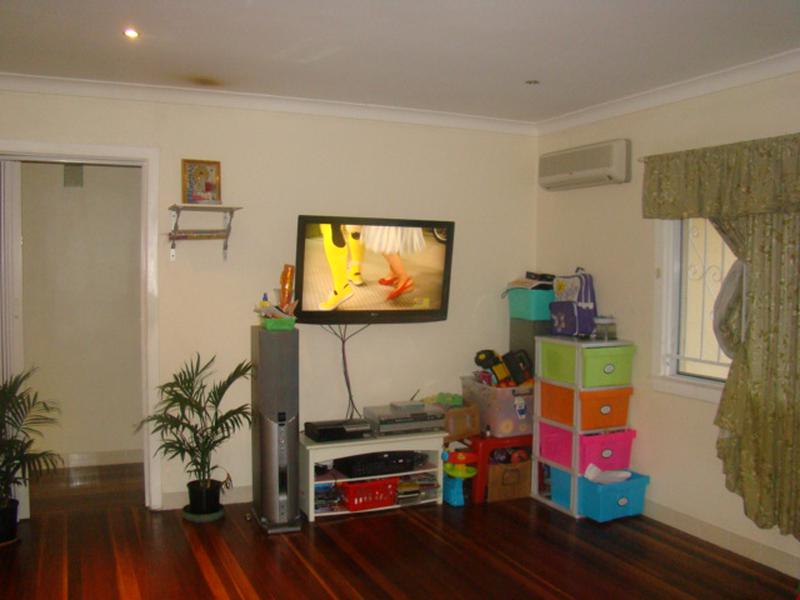 This property is not currently for sale or rent on https://brisbanerealestate.com.au