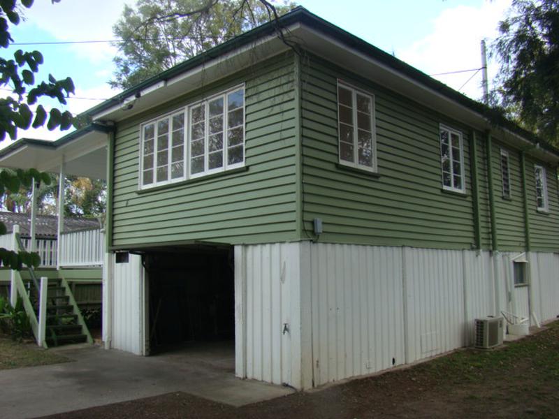 This property is not currently for sale or rent on https://brisbanerealestate.com.au