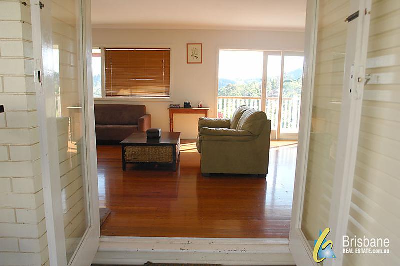 116 Greentrees Av