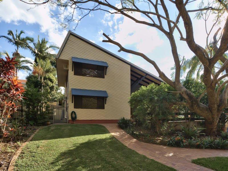 This property is not currently for sale or rent on https://brisbanerealestate.com.au