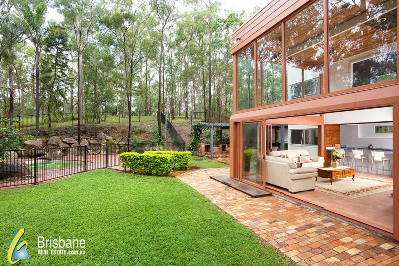 This property is not currently for sale or rent on https://brisbanerealestate.com.au