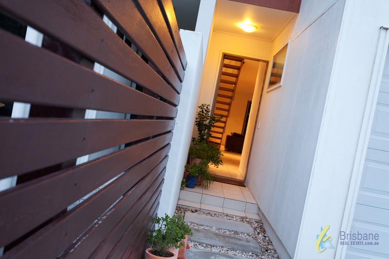 4/5 Sovereign St