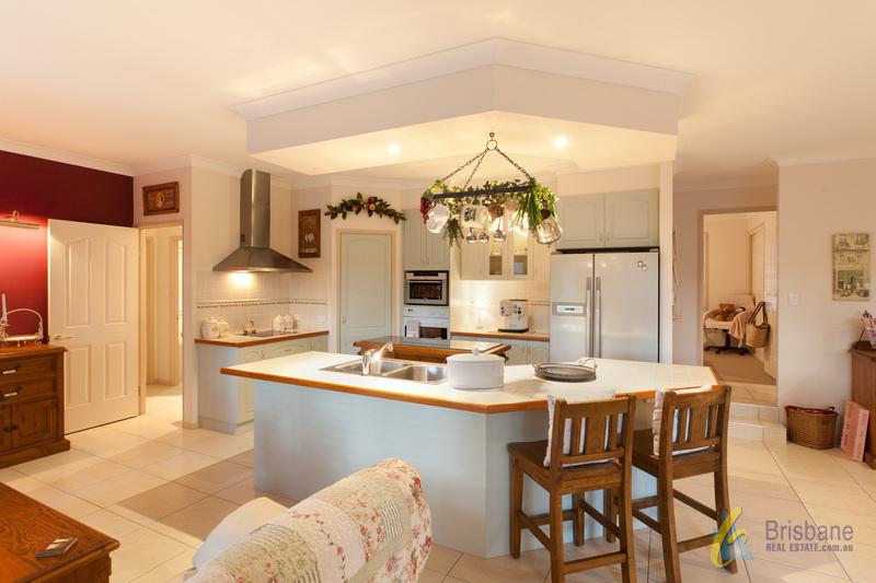 This property is not currently for sale or rent on https://brisbanerealestate.com.au