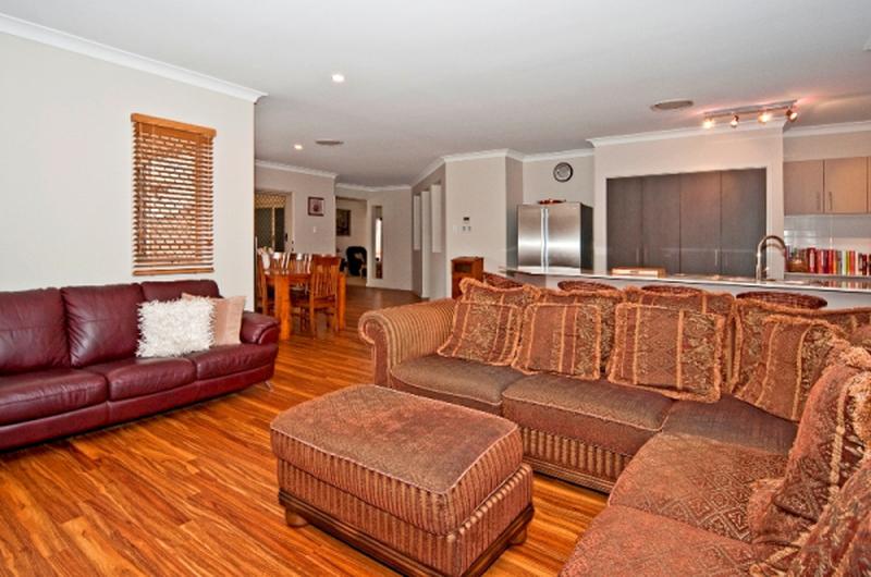 This property is not currently for sale or rent on https://brisbanerealestate.com.au