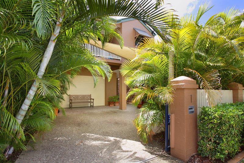 This property is not currently for sale or rent on https://brisbanerealestate.com.au