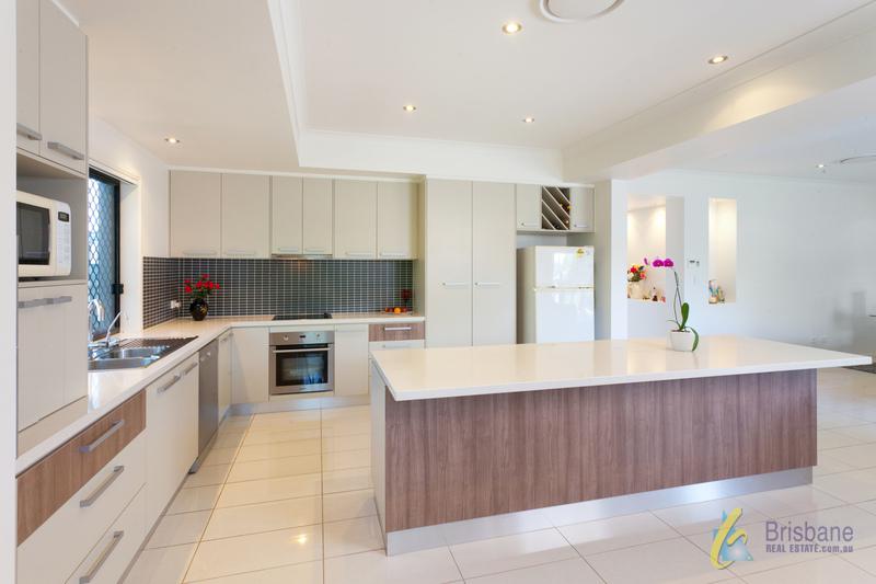 This property is not currently for sale or rent on https://brisbanerealestate.com.au
