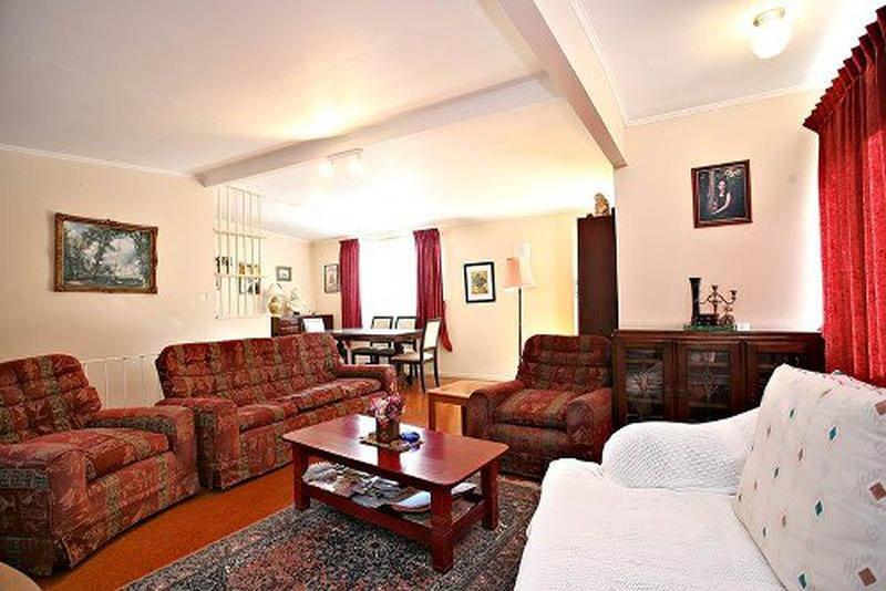 This property is not currently for sale or rent on https://brisbanerealestate.com.au