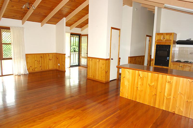 8 Mirbelia Street