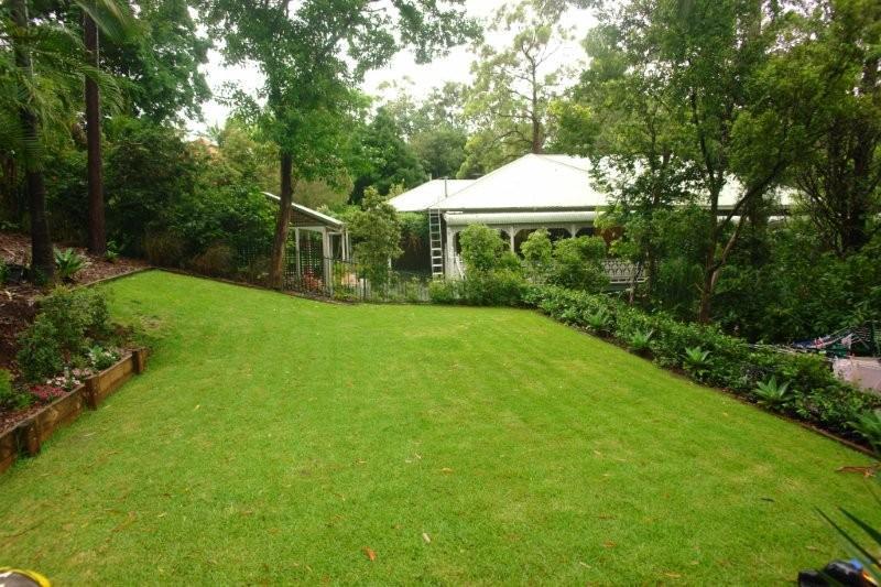 This property is not currently for sale or rent on https://brisbanerealestate.com.au