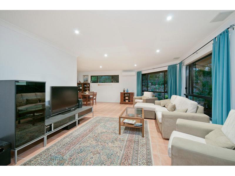 This property is not currently for sale or rent on https://brisbanerealestate.com.au