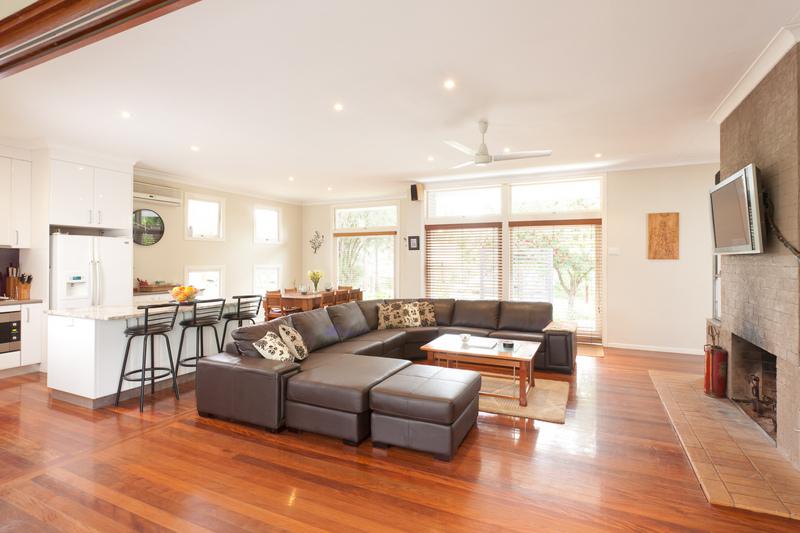 6 Deerhurst Street
