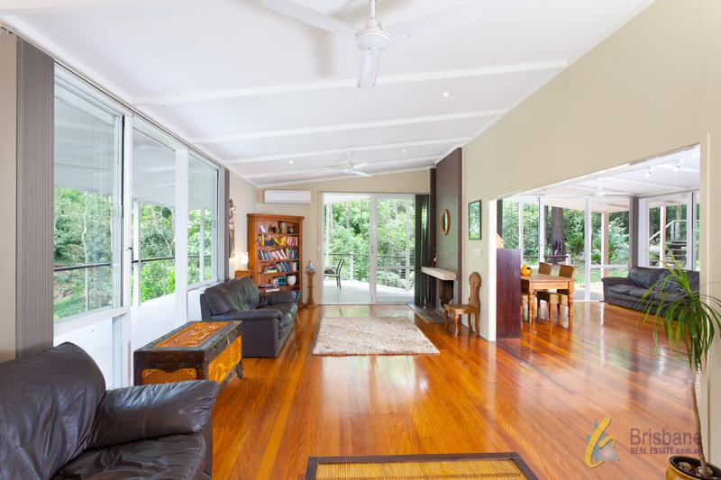 This property is not currently for sale or rent on https://brisbanerealestate.com.au