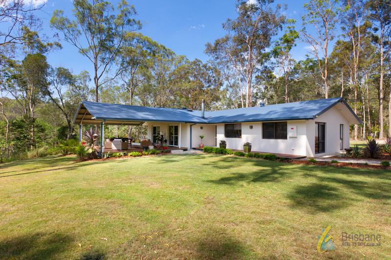 22 Moledina Crescent