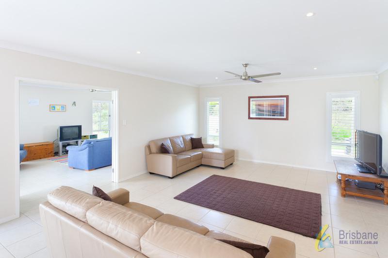 7 Tallowood Drive