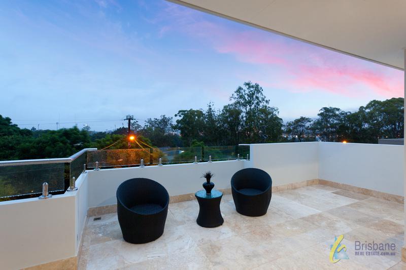 This property is not currently for sale or rent on https://brisbanerealestate.com.au