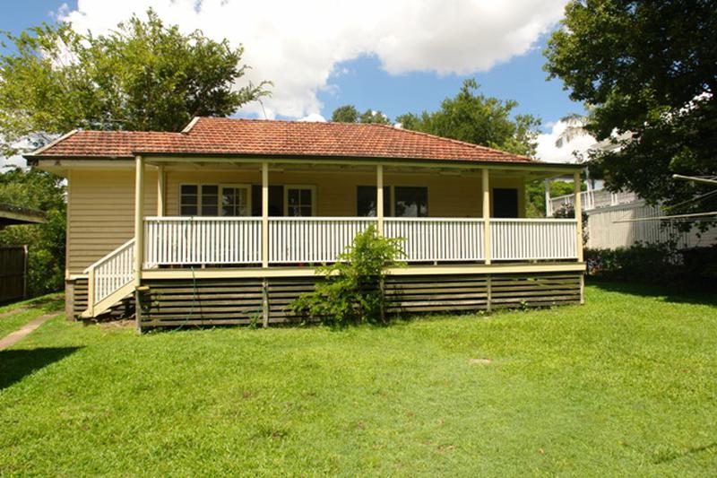 15 Kew Rd
