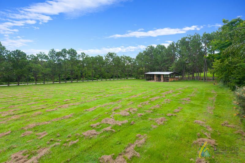This property is not currently for sale or rent on https://brisbanerealestate.com.au