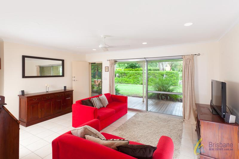 25 Bangalee Street