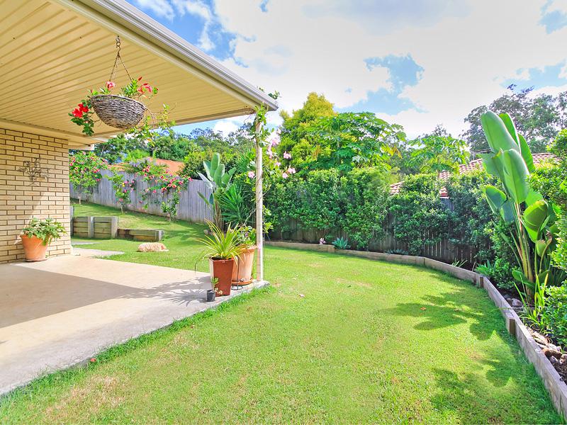 11 Beaufort Crescent